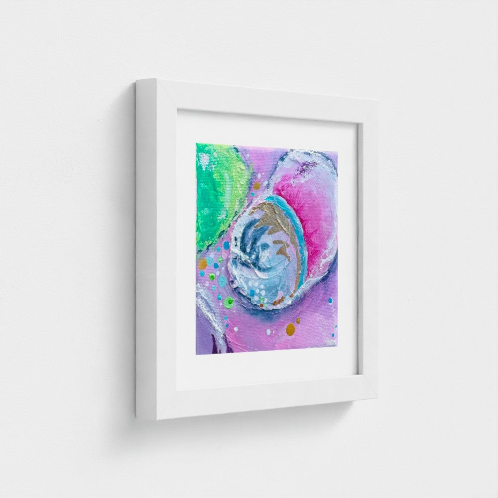 Enchanting Energy 2 in a white frame, shown from the side.
